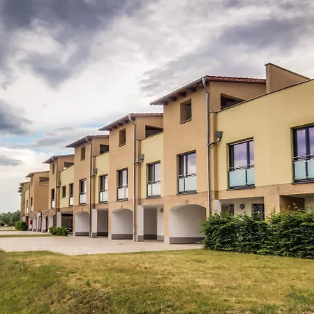 Lagovida Seglerhuette A Am Stoermthaler *