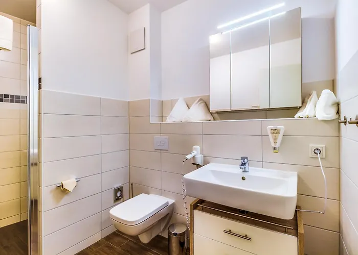 Lagovida Seglerhuette A Am Stoermthaler