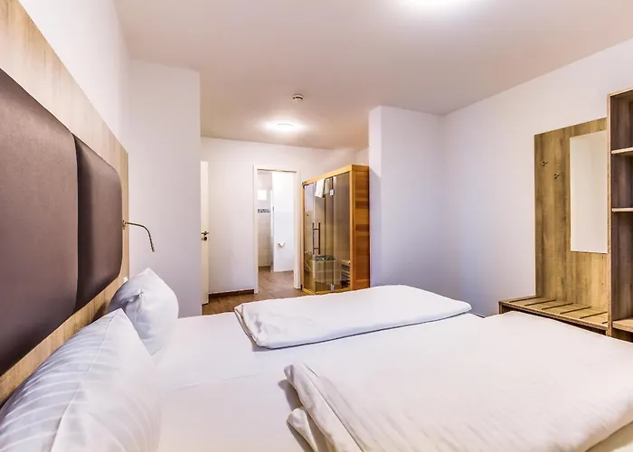 Lagovida Seglerhuette A Am Stoermthaler